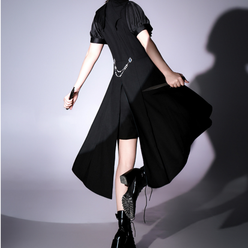 Robe Gothique Noir Émeraude Manteau-Robe Asymétrique avec Détails de Volants