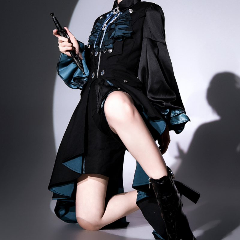 Robe Gothique Noir Émeraude Manteau-Robe Asymétrique avec Détails de Volants